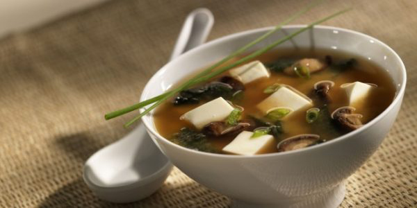 Miso-Soup-Tofu-U-660x330-600x300-1.jpg